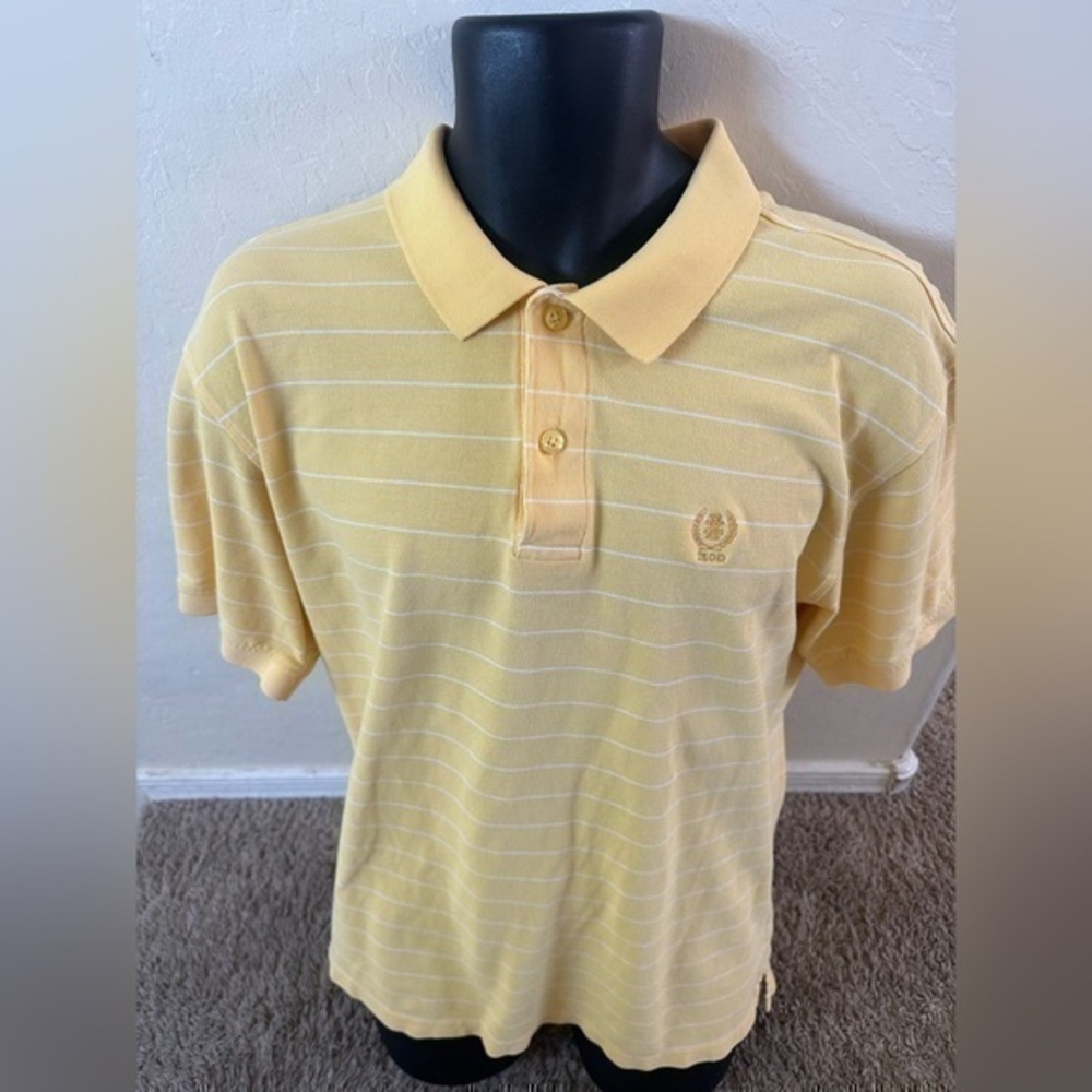 Men’s used Izod Size XL yellow polo log shirt striped